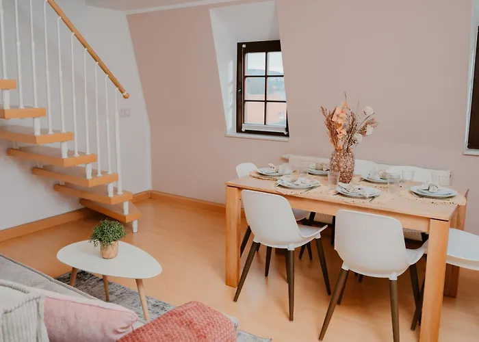 Jino L Elbblick - Wlan - Stilvoll Apartment Konigstein an der Elbe